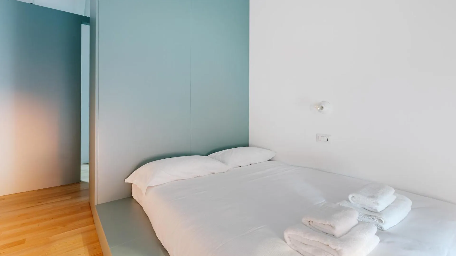 Milan Apartments - 800 M Far From Lancetti Station
