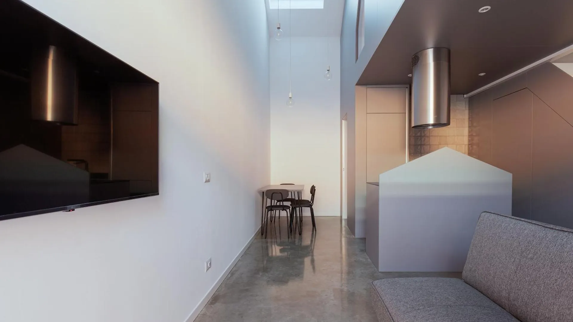 Milan Apartments - 800 M Far From Lancetti Station 0*,  Italy