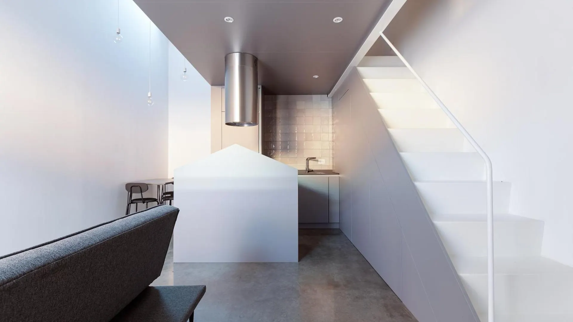 Milan Apartments - 800 M Far From Lancetti Station